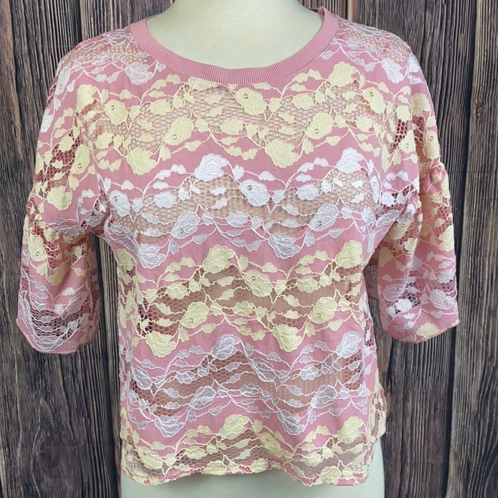 Zara Lace Chevron Contrast Crop Shirt Pink Small